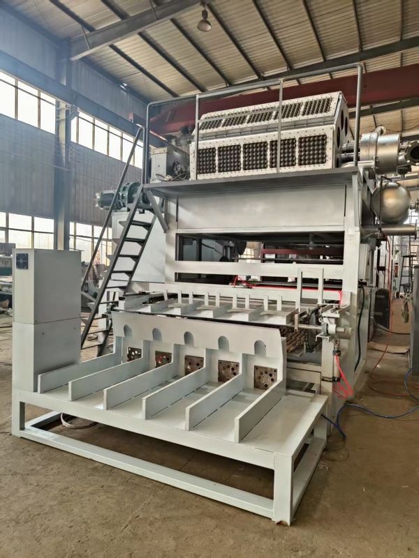 Μεγάλη χωρητικότητα 1500pcs/h-6000pcs/h Μηχανή Τραπέζι αυγών