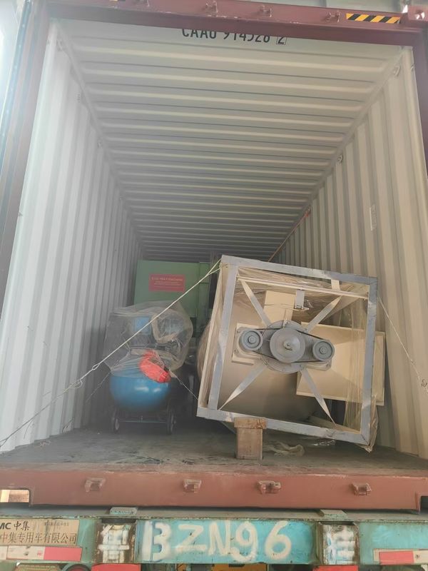 4 πλευρές περιστρεφόμενο χαρτί τράπουλα αυγών μηχανή PLC έλεγχο και πλαστικό υλικό καλούπι για την παραγωγή σχηματισμού τράπουλα αυγών