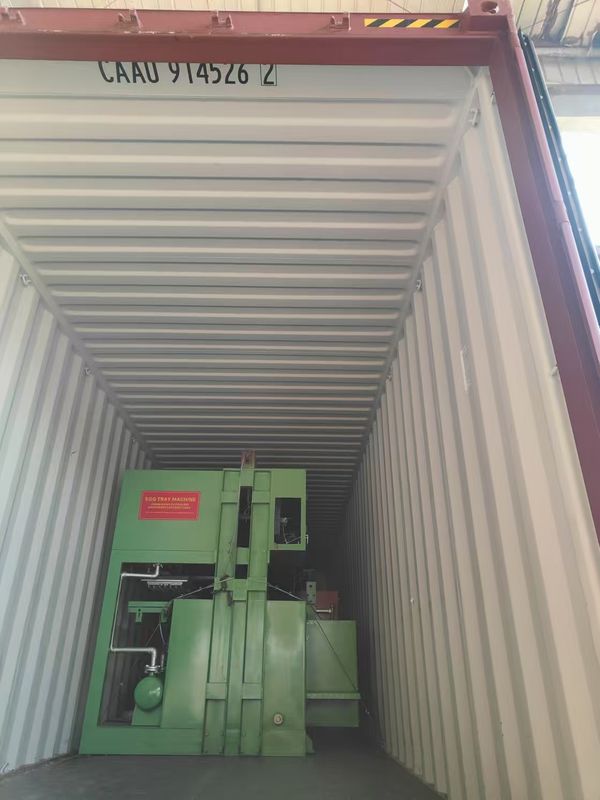 Δύο καλούπια 700pcs/h Προσαρμοσμένα καλούπια Μηχανή Τραπέζι αυγών Χαρτιού Μηχανή Τυποποίησης Πολτού με χαμηλή ενέργεια