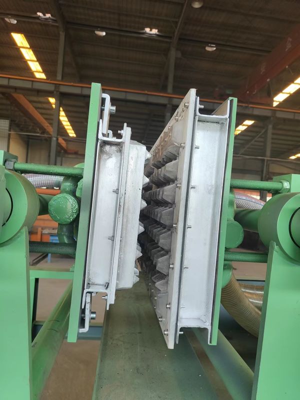 Semi Automatic 20kw 700pcs Per Hour Egg Tray Machine EggTray Production Line For Making Egg Trays Egg Cartons Shoes Trays Apple Trays with Customized Aluminum molds 