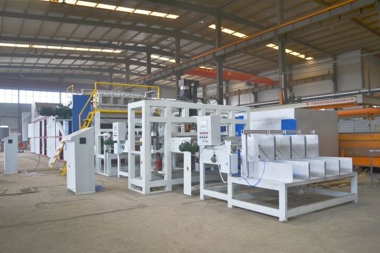 Ελεγχόμενη από PLC αυτόματη μηχανή κατασκευής δίσκου αυγών 5000-6000pcs/ώρα Επαναχρησιμοποιημένη γραμμή παραγωγής χάλυβα χαρτιού