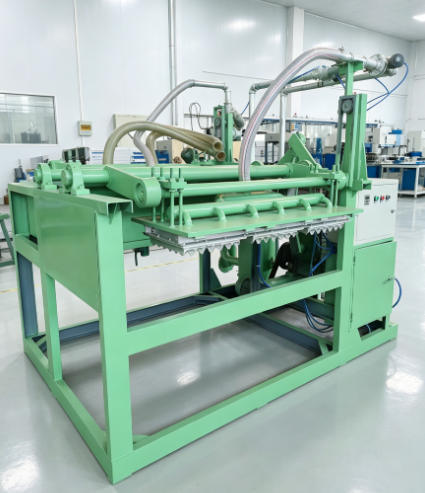 Μηχανή μικρής χωρητικότητας 700-1000pcs ανά ώρα για την κατασκευή δίσκων αυγών